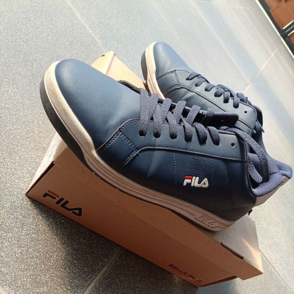 FILA SEPATU SIZE 43 PRELOVED