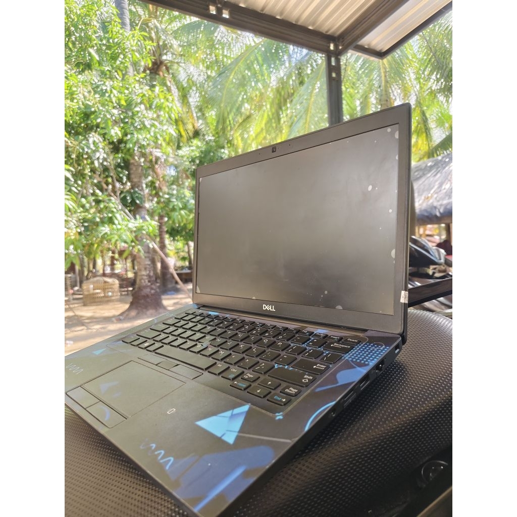 Laptop dell 7490
