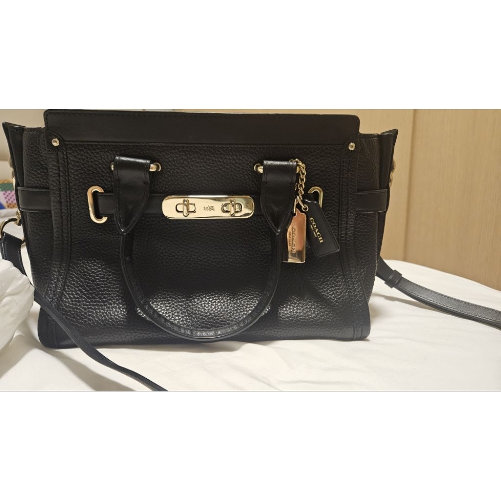 Preloved Tas Wanita Coach Swagger Preloved Hand bag wanita