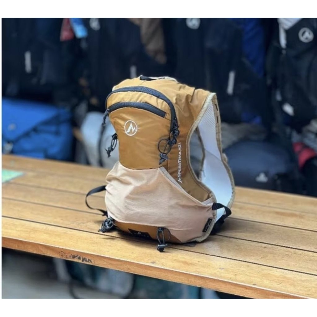 MONTE EQUIPMENT SPEED TRAIL 12L