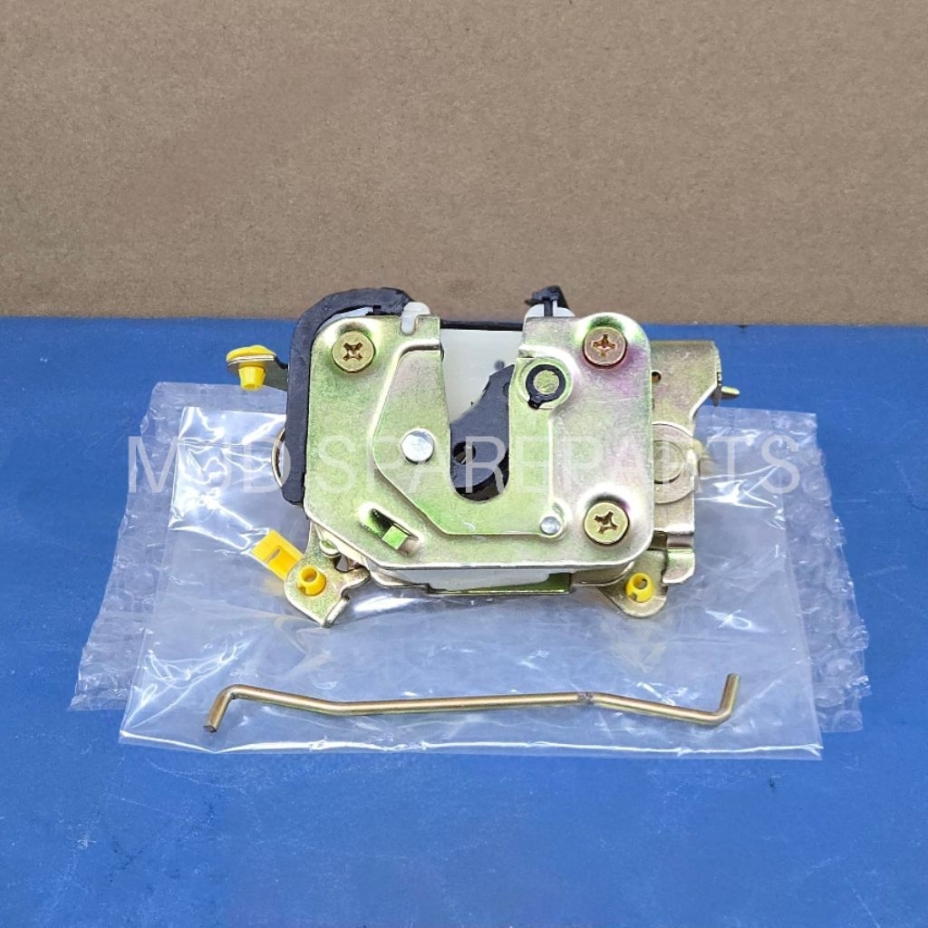 Door Lock Kunci Pintu UD Nissan CK12
