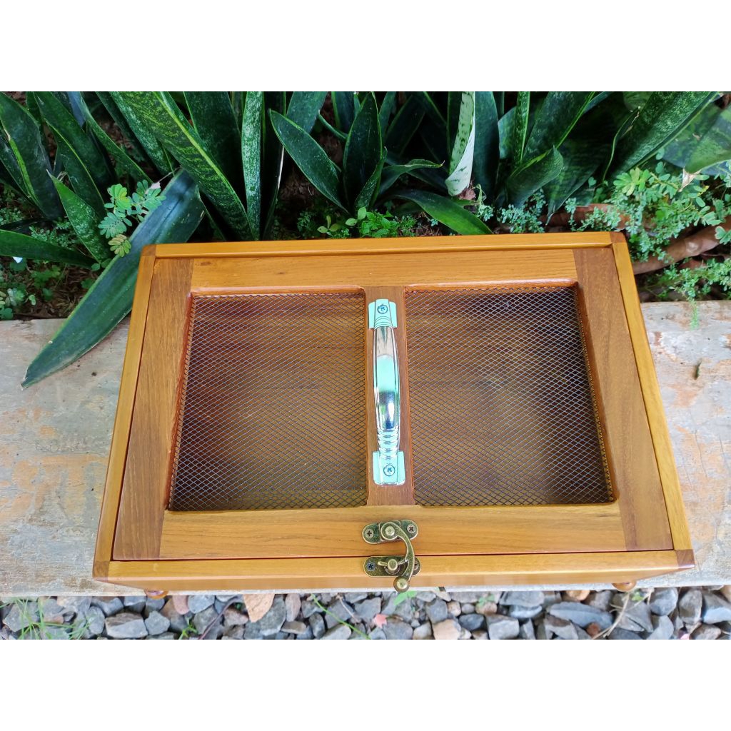 Kandang Ulat Hongkong pakan burung