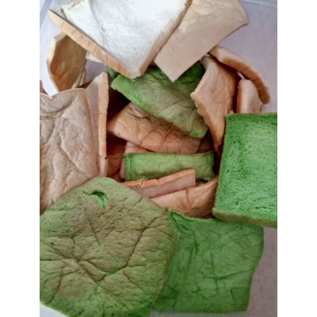 roti tawar kering (kering sudah dijemur)