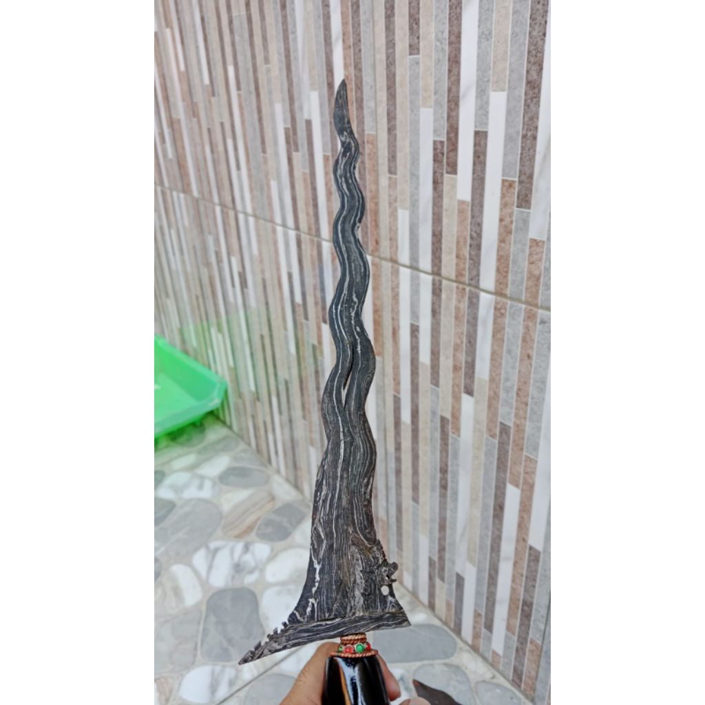 KERIS NOGO SILUMAN LUK 11