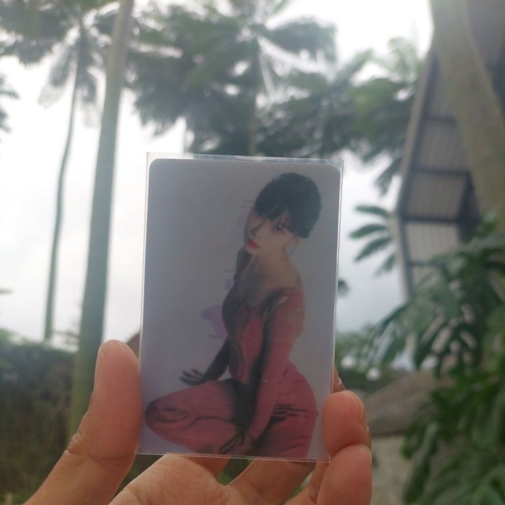 Aespa " SAVAGE " Album Official Winter Lenticular Photocard ( Hallucination Quest Version )