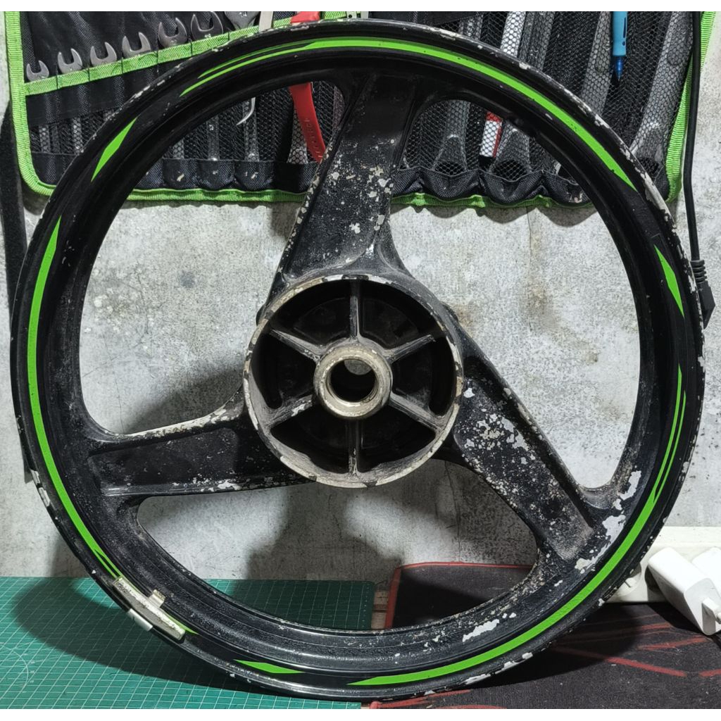 velg belakang ninja rr new hitam
