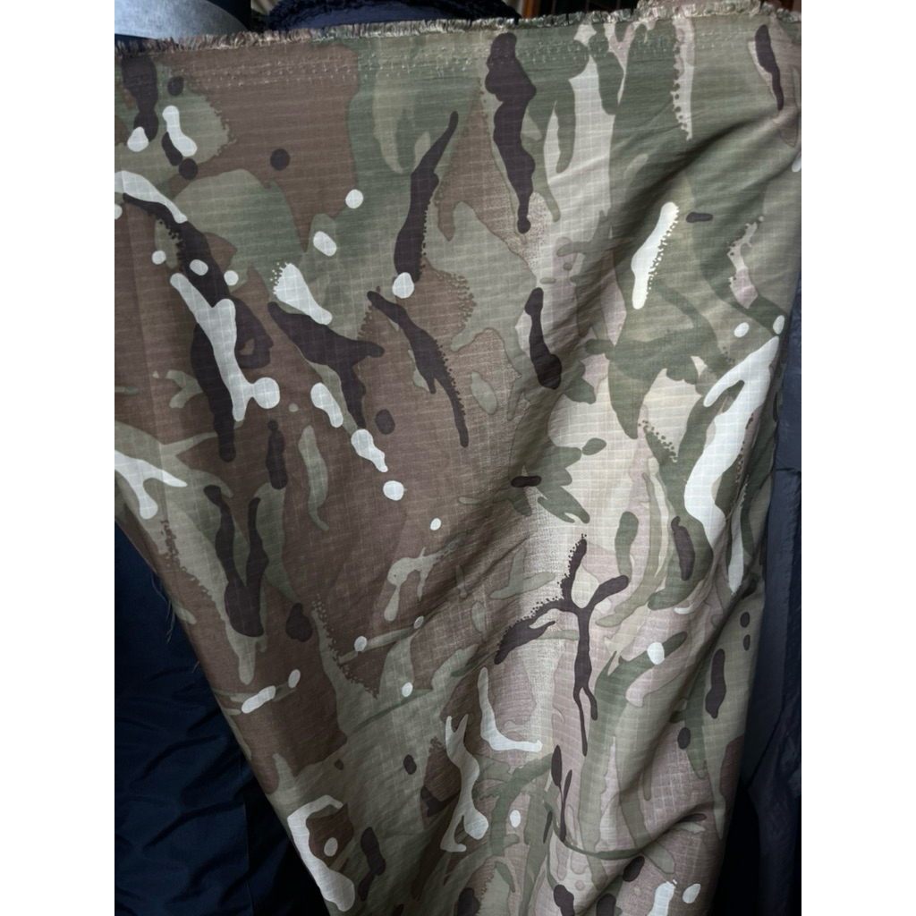 ST Parasut waterproof Epek Daun Talas Motif Loreng Serat Ripstok kain jaket kain tas&Lain Lain