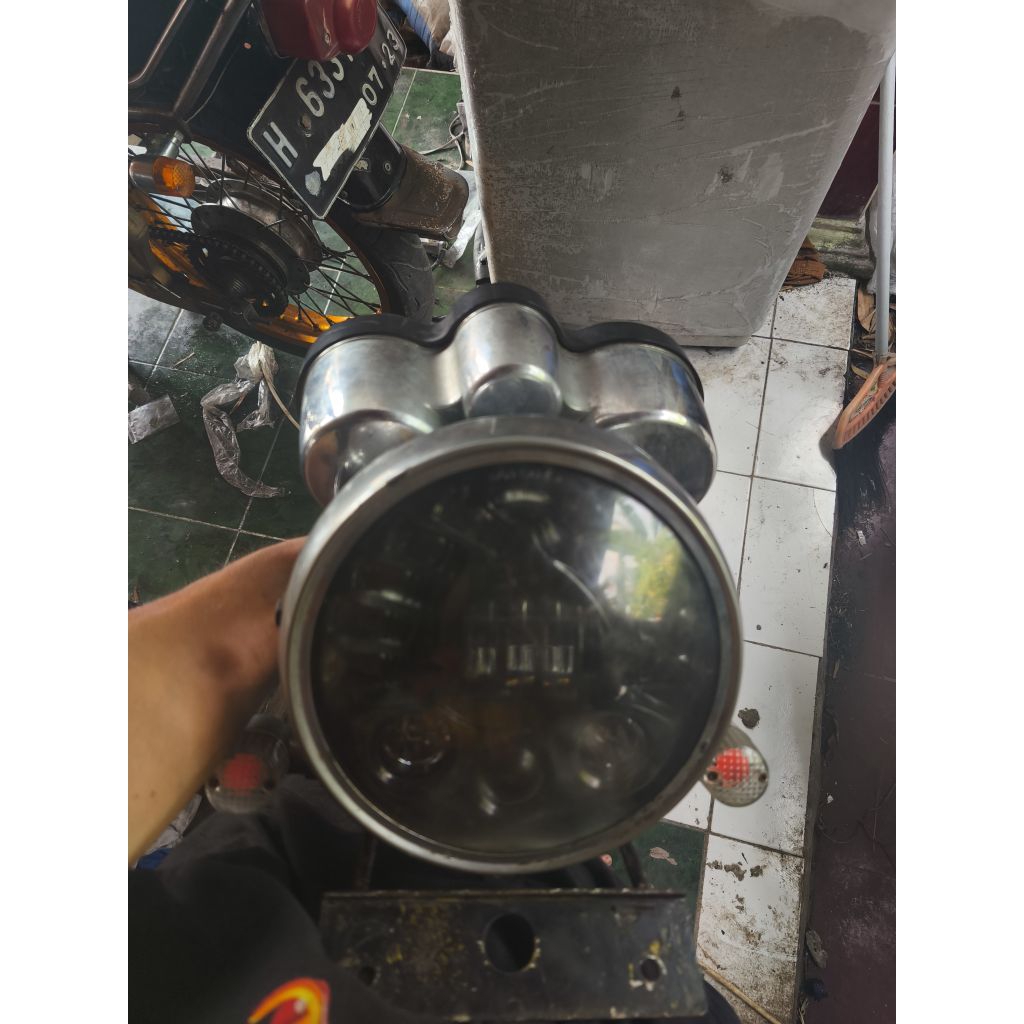 spedo set lampu daymeker batok ninja ss breket kupingan