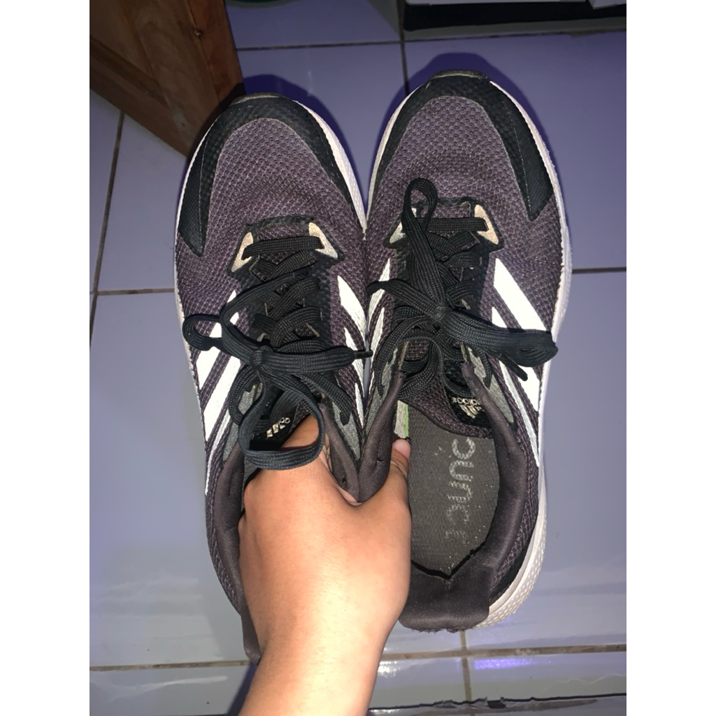 Sepatu adid4as second ori made in vietnam size 40