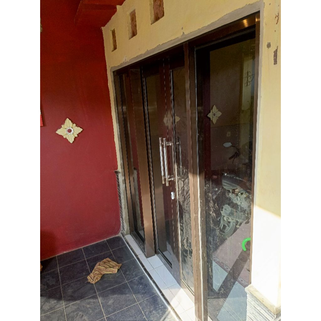 Pintu Aluminium YKK AP