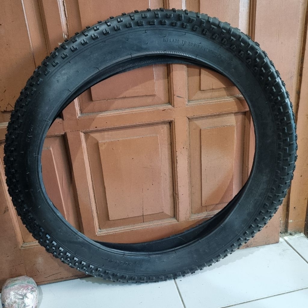 Ban luar fat bike fat man 26 x 4.0