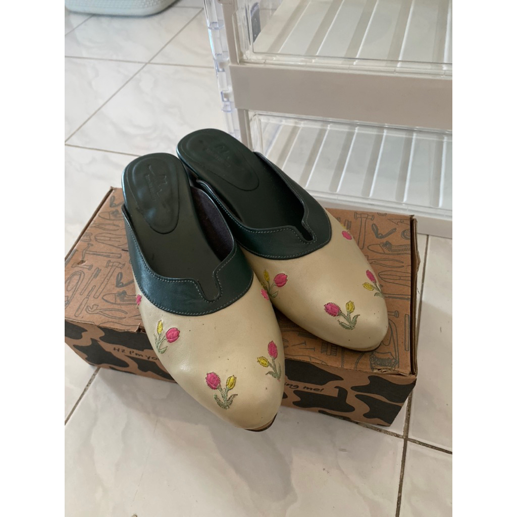 preloved serlium leather