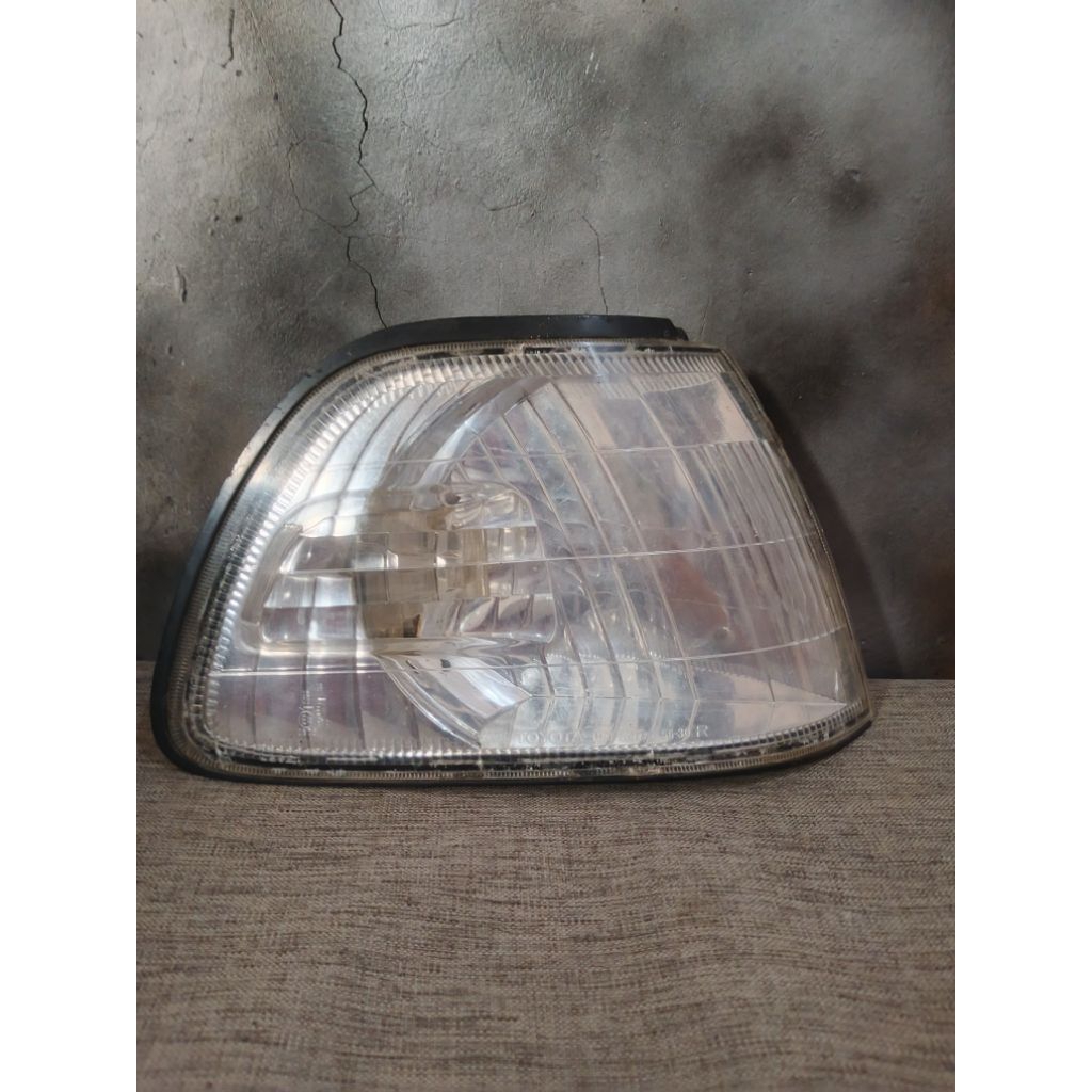 Lampu Sein + Bohlam Toyota Kijang Krista Th 2000 Signal Riting Assy