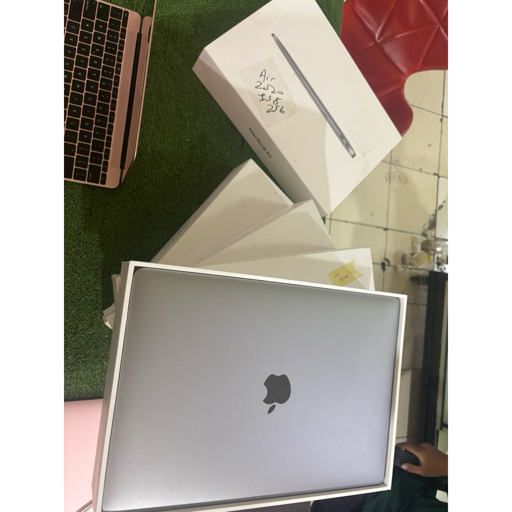 MACBOOK AIR M1 2020