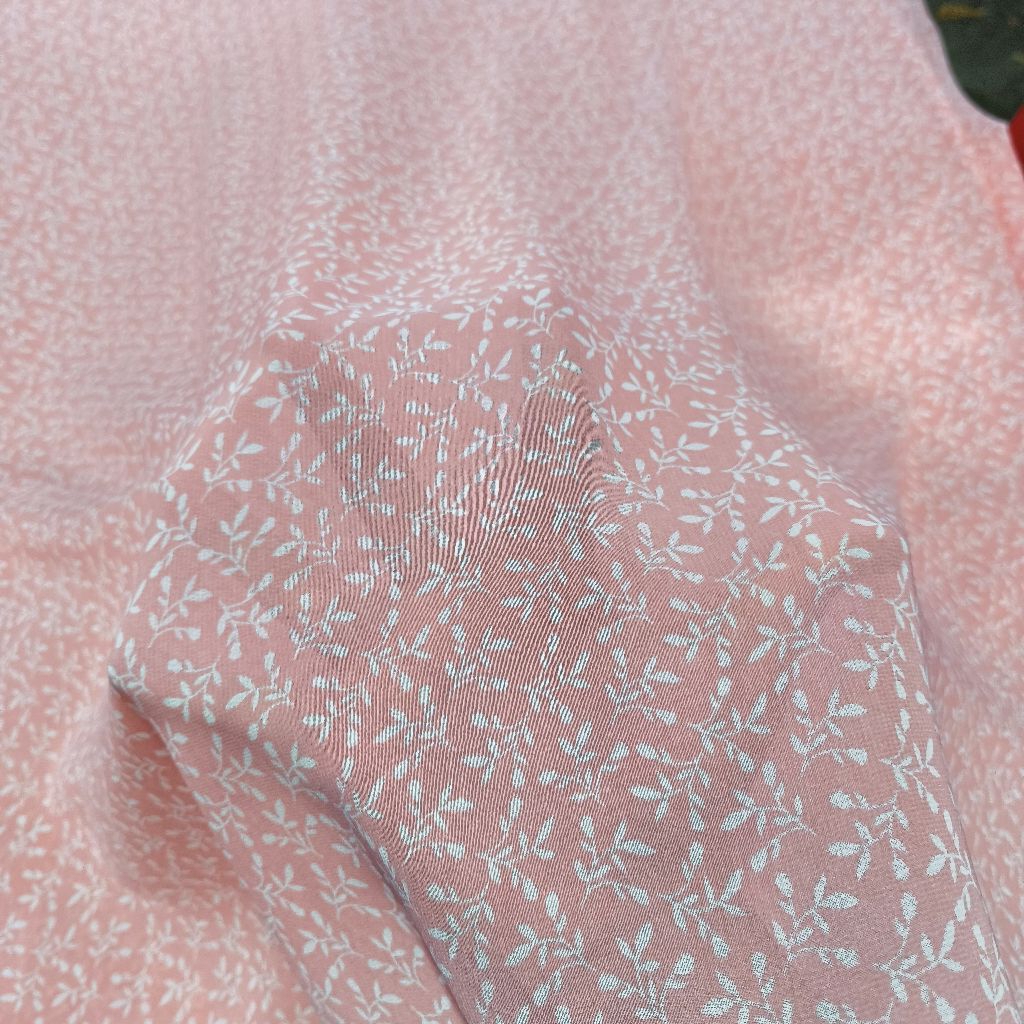 Kain Ceruty Babydoll Motif Bunga Kecil - Flowly, Jatuh & Nyaman Dipakai Cocok Dress & Blouse.