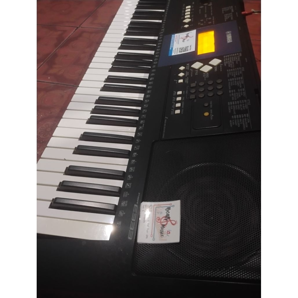 piano/organ tunggal/keyboard musik/YAMAHA PSR E 333 like new mulus second