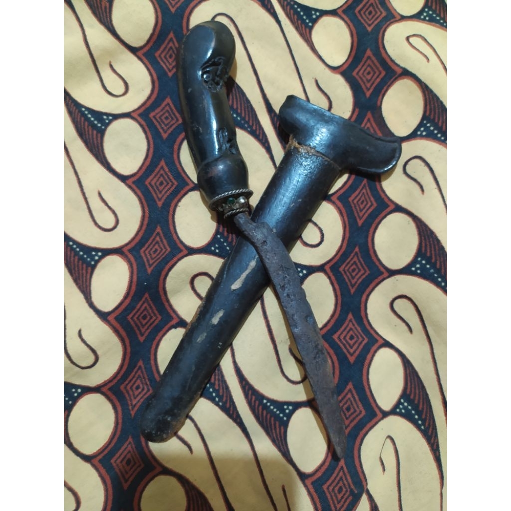 wedung tua bagus pusaka istimewa