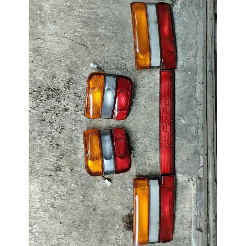 stoplamp nissan serena atau stoplamp nissan serena c23 atau lampu belakang nissan serena atau lampu 