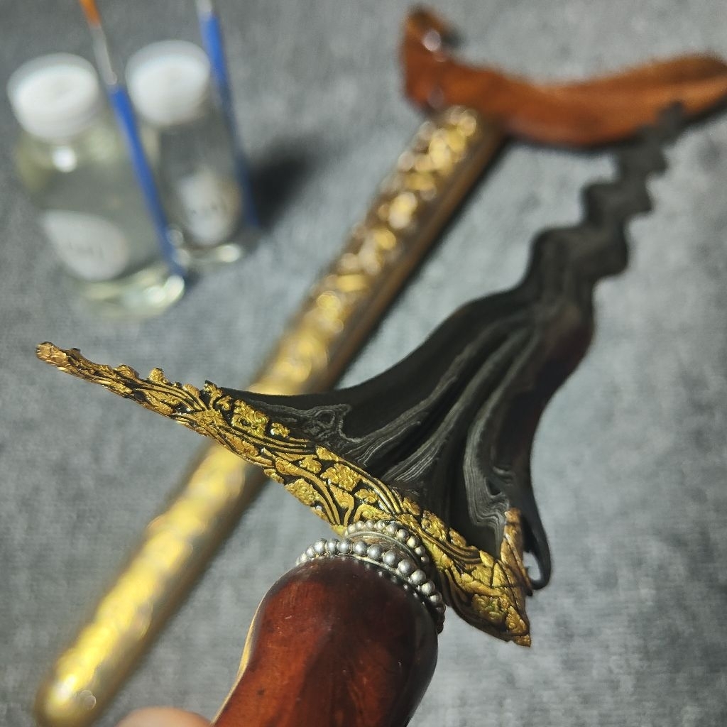 pusaka sengkelat kinatah emas panji wilis