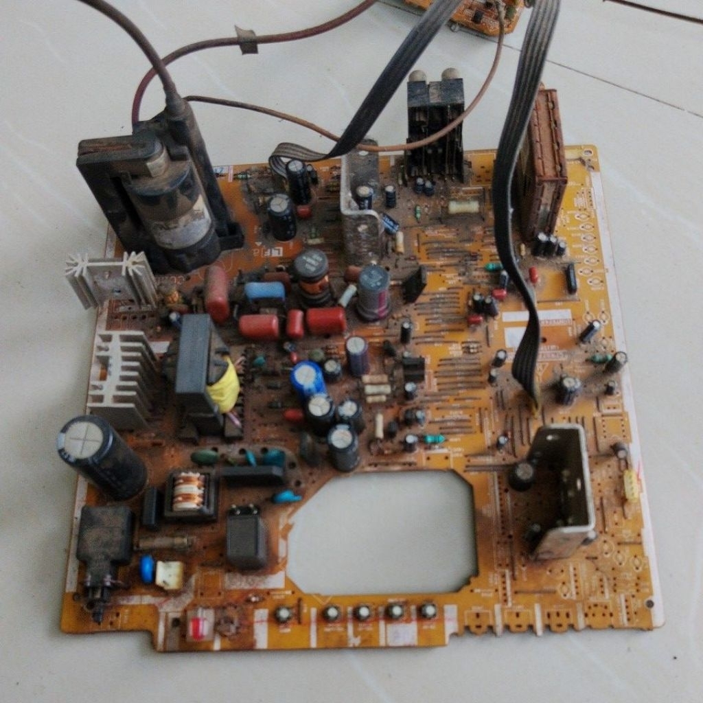 mesin TV tabung Sharp 21inch slim 21E253E2