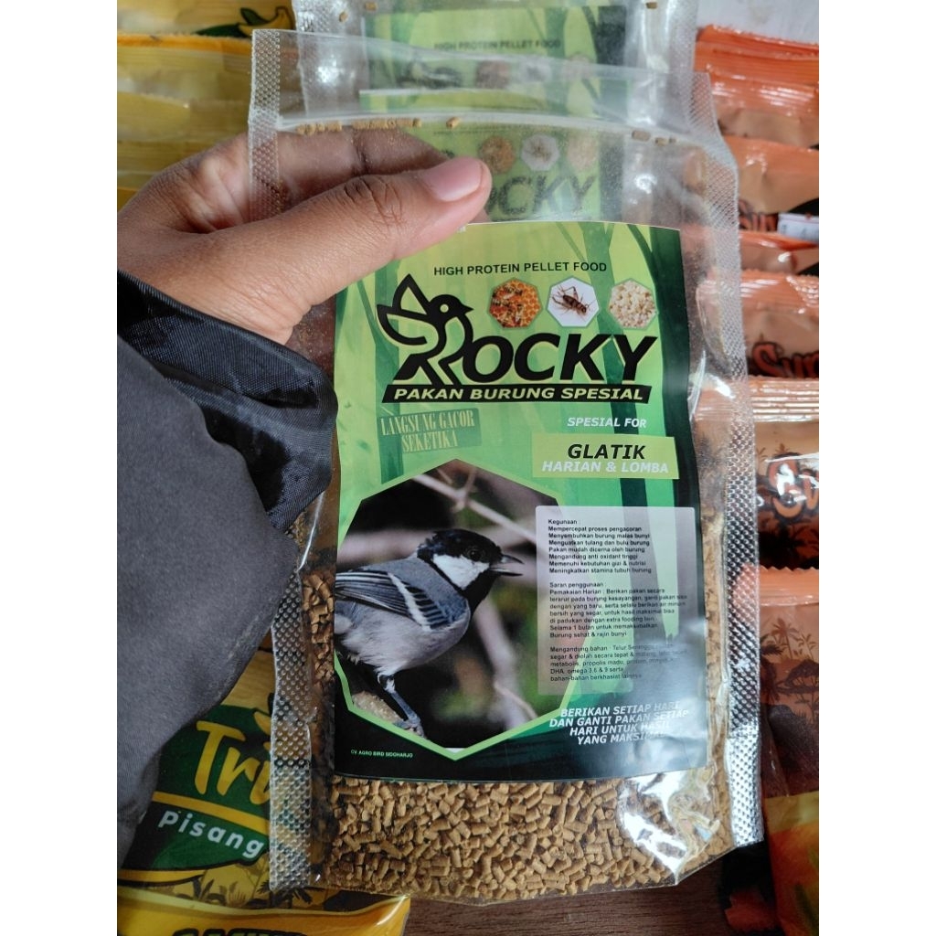 Rocky Pakan Burung Glatik