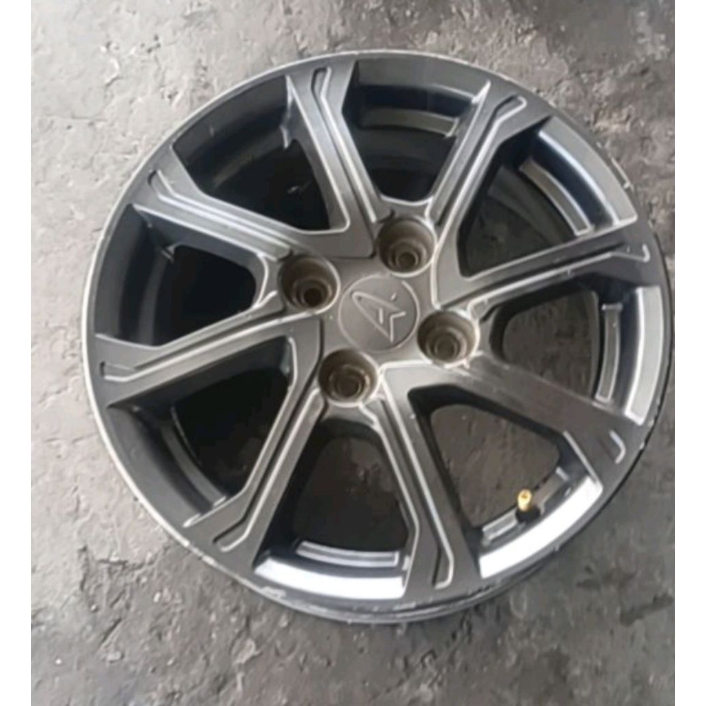velg sigra satuan r14 pcd 100 ori daihatsu