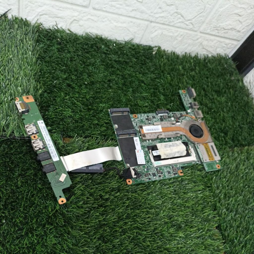 motherboard / mainboard / mesin netbook lenovo s10 3 normal