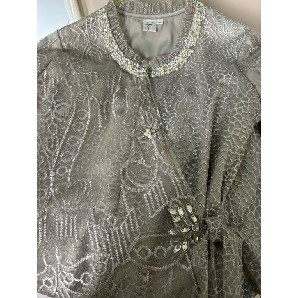 [PRELOVED] Kanya Tunik Almahyralooks Sage