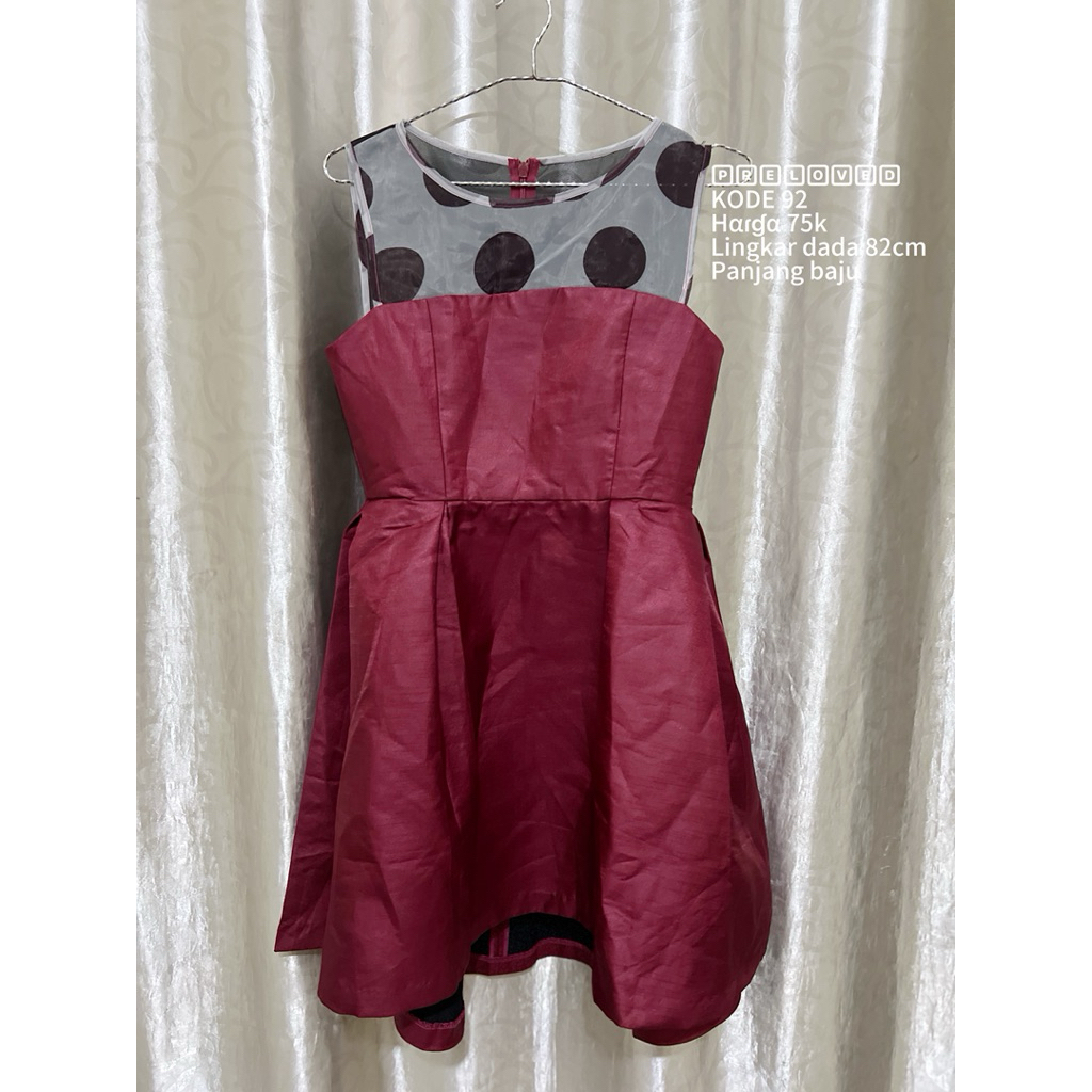 PRELOVED DRESS MERAH POLKADOT HITAM