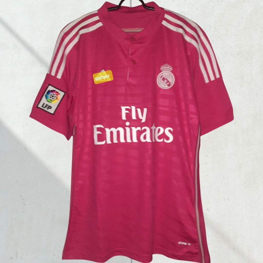 Real Madrid Pink Away Jersey Football Liga Spanyol