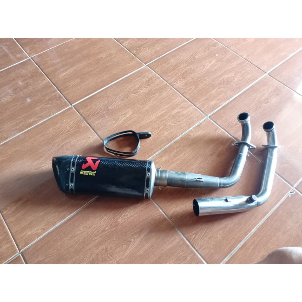 Akrapovic Carbon Original Slovenia Fullsystem New Xmax/ Xmax Old