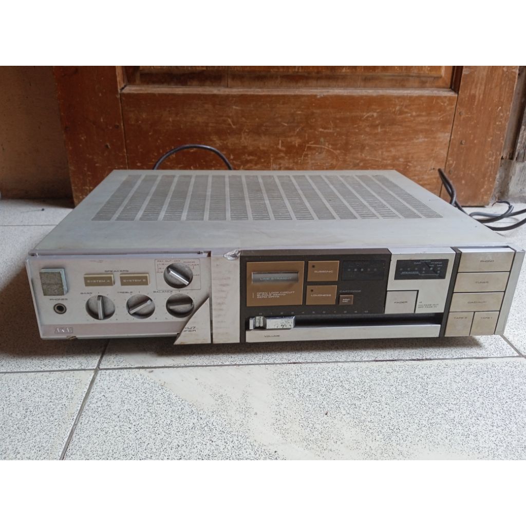 Amplifier AKAI AM-U7, masih full original Butuh servis