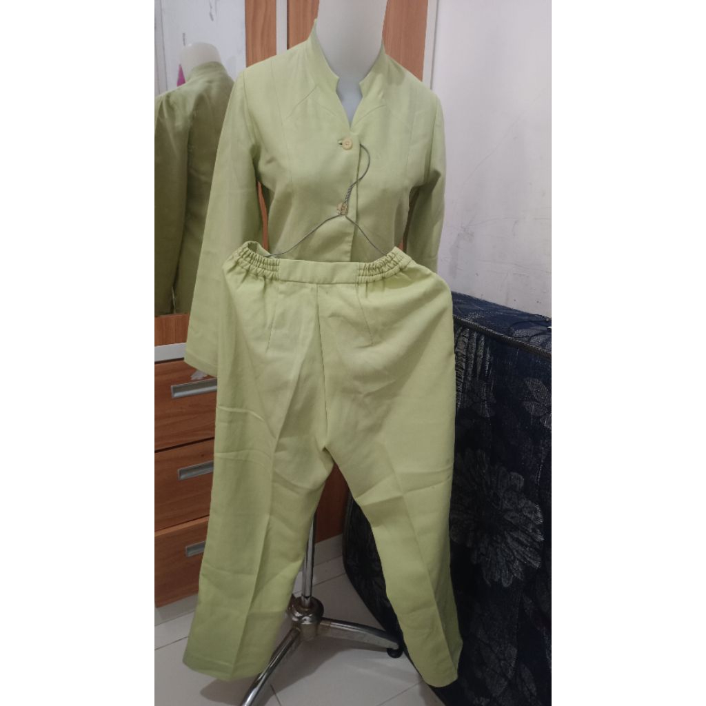 pl Set cel Blazer hijau formal/kerja berfuring licin Cantik Branded