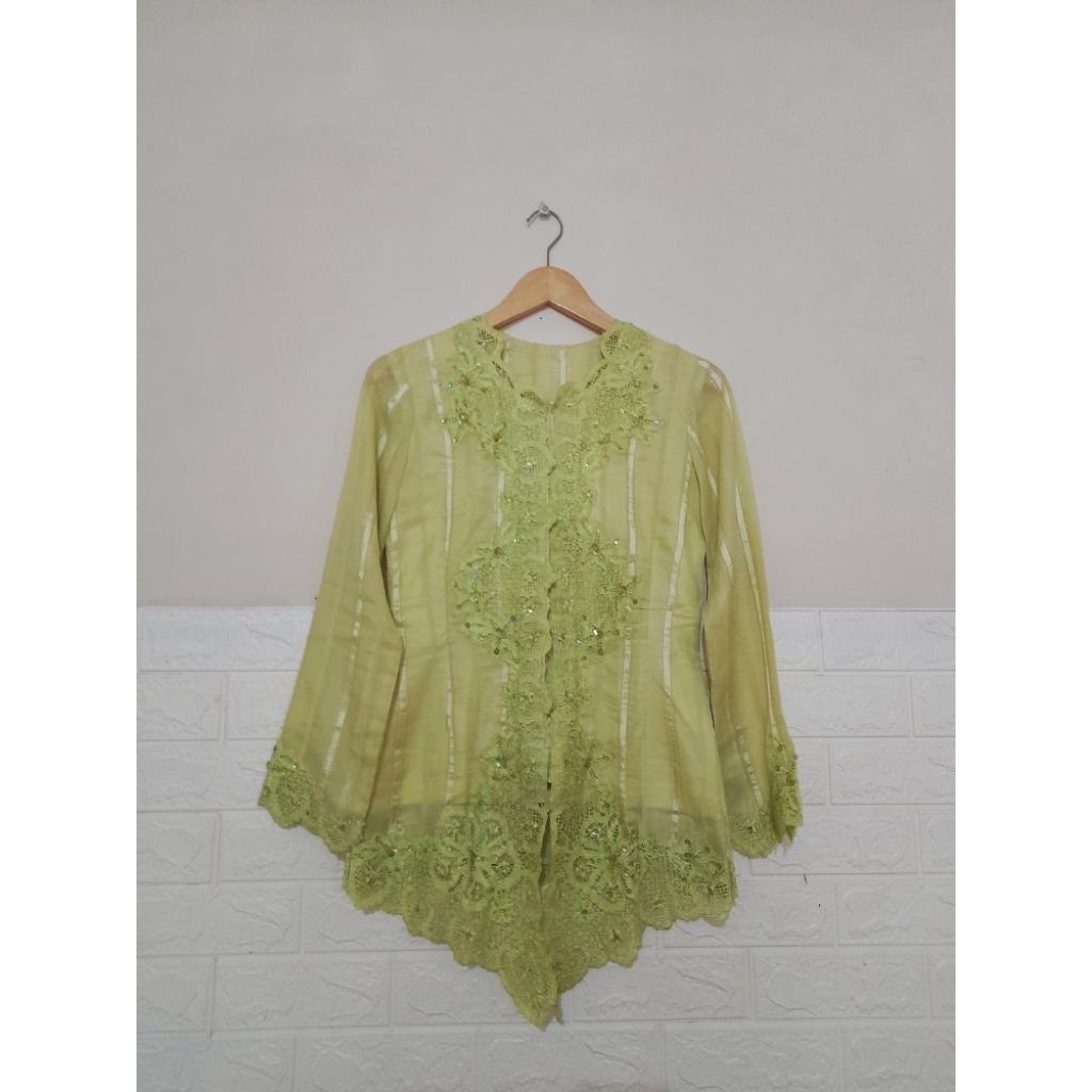 Preloved One Set Kebaya