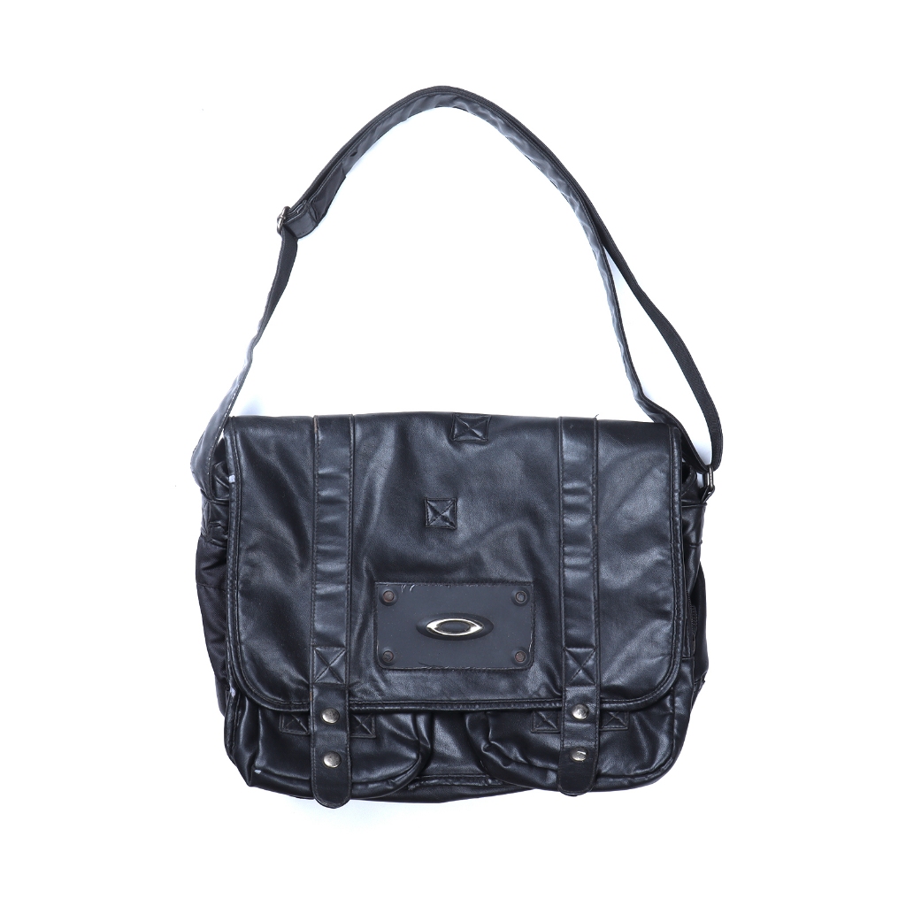 Oakley Icon Messenger Briefcase Black - Vintage Bag