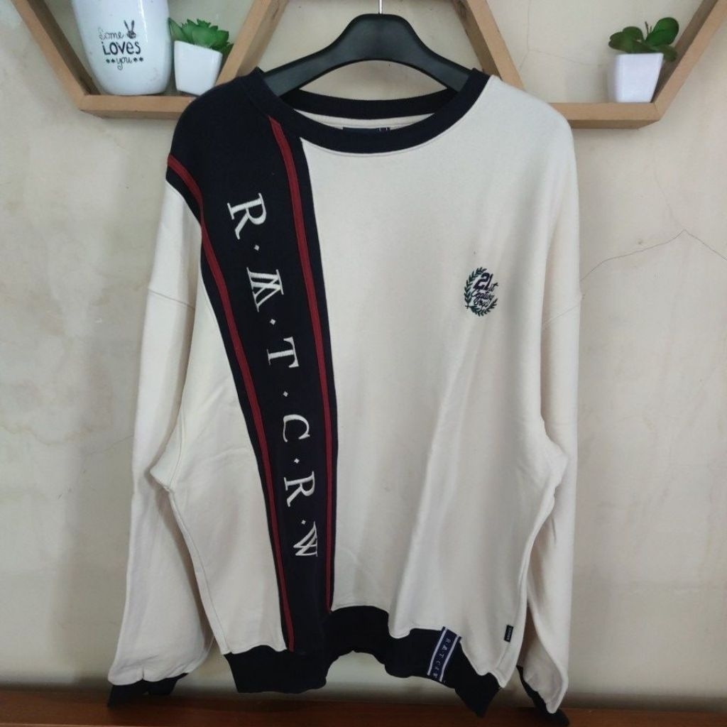 Crewneck Romantic Crown