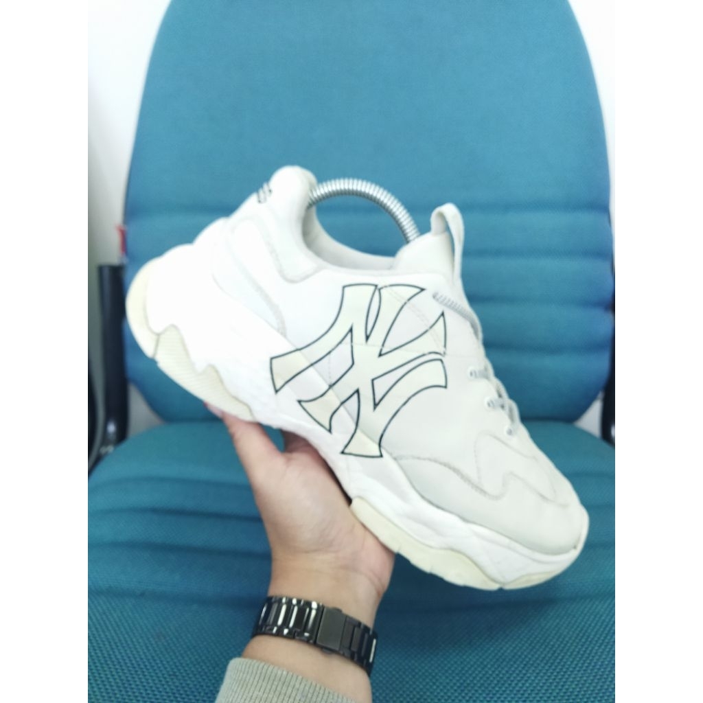 Prelove/Thrift) Sepatu Olahraga/Outdoor/Running/Baseball/Indoor/Second/UNISEX/Size 39-40 Insole 24