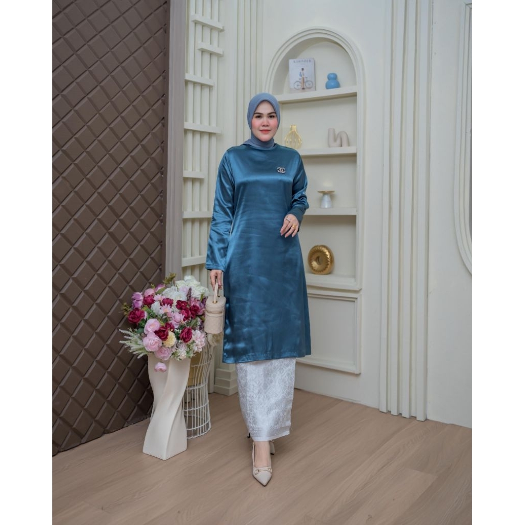 (REAL PICT)setelan baju kurung melayu/baju kurung iriana/baju kurung malaysia/baju kurung polos