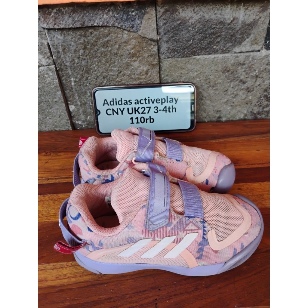 sepatu adidas anak second