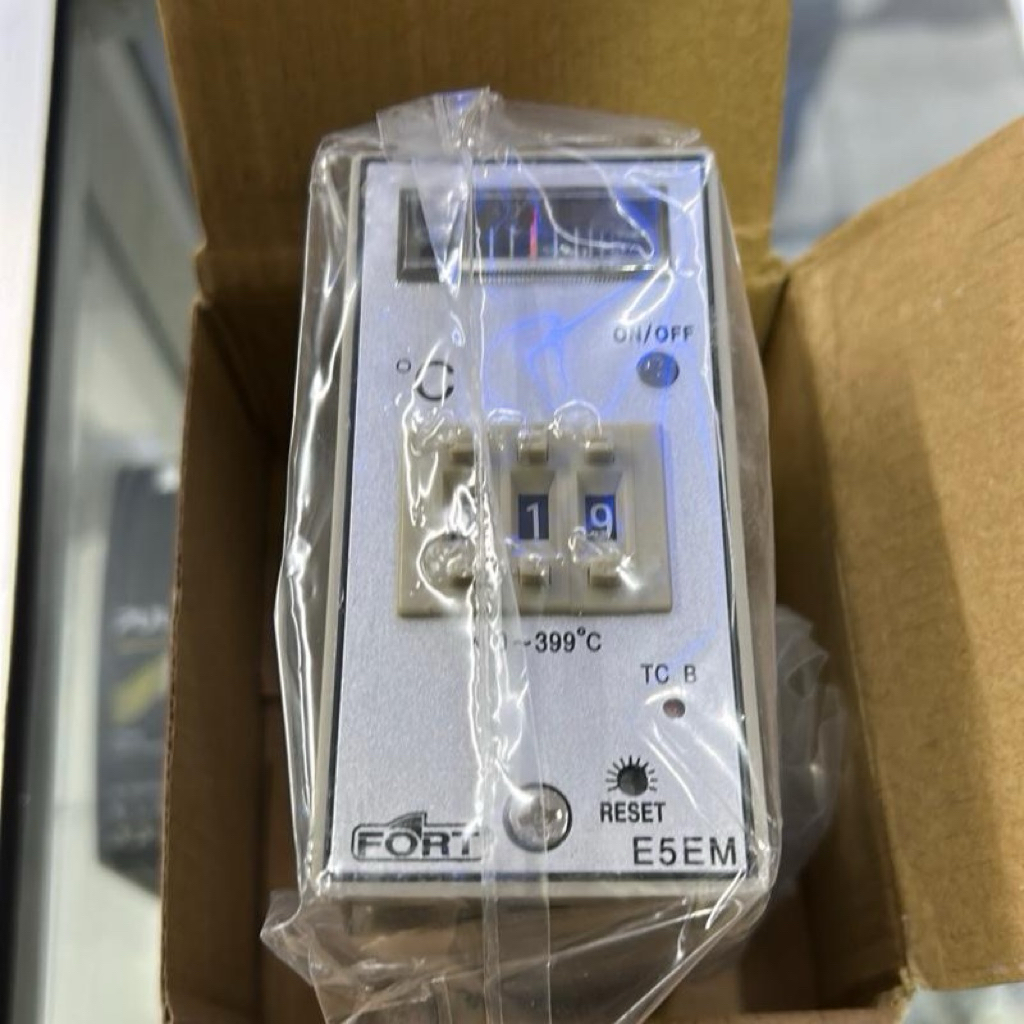 Temperature Controller Fort E5EM