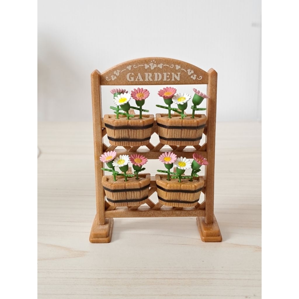 Sylvanian Families - Set Garden Bunga Gantung (ECER)