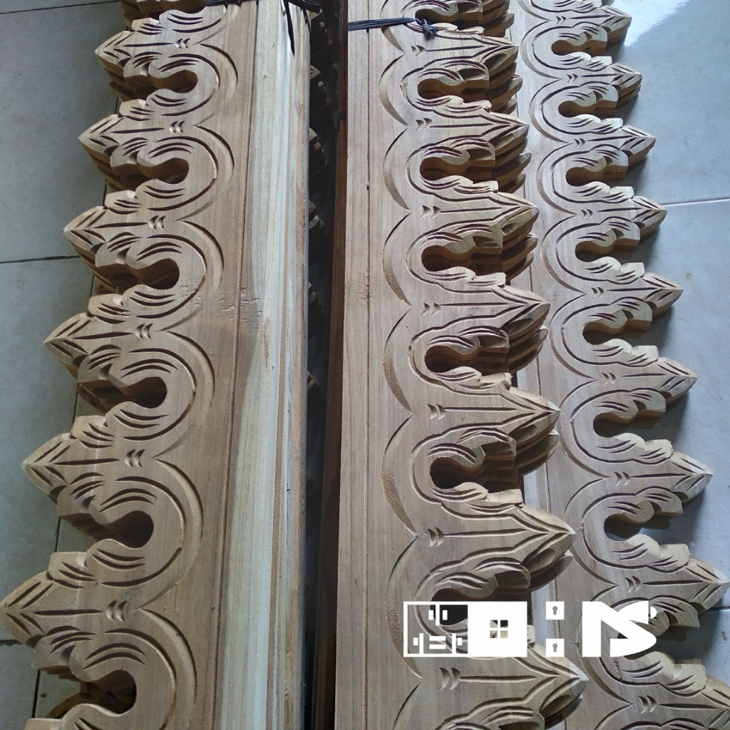 Lisplang Kayu Jati / Lisplang Joglo / Lisplang Ukir