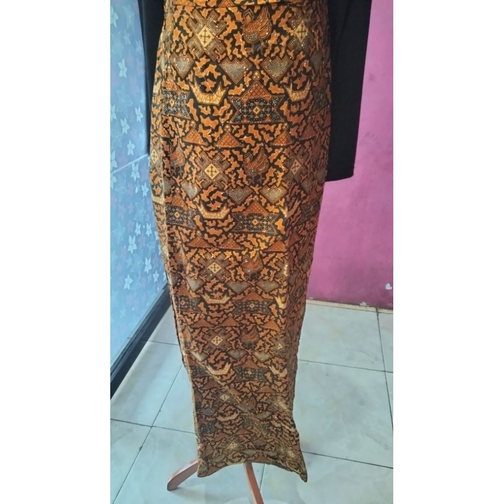 jarit wanita batik