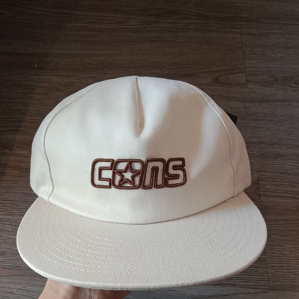 Topi C0N 5 Panel Cap Cream