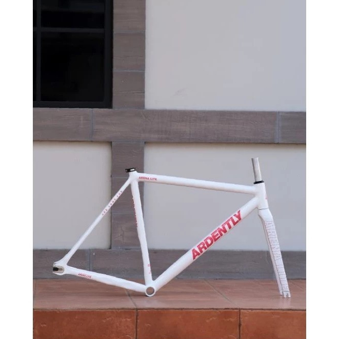 FRAMESET ARDENTLY ARENA LITE PUTIH TULISAN MERAH