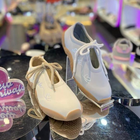 [DAPAT PAPERBAG] READY Sepatu GOSH ART 598