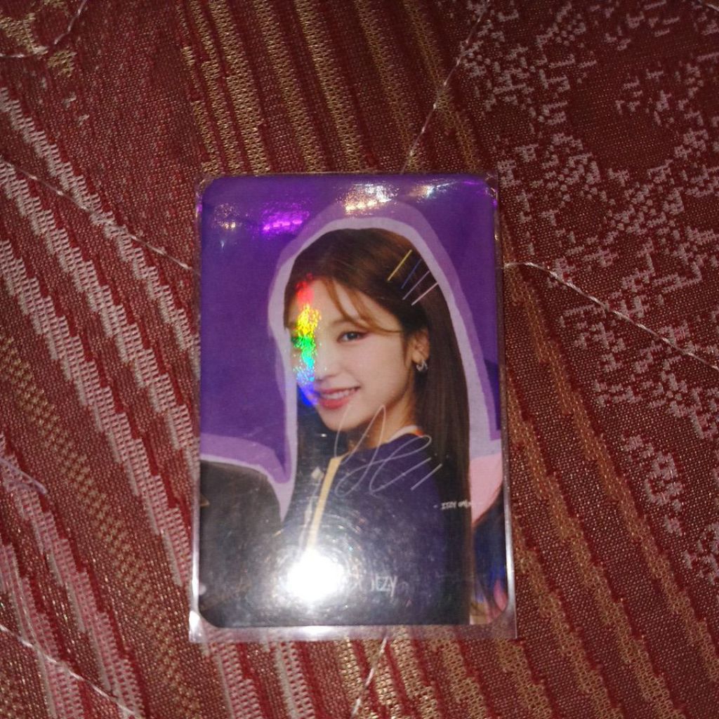 PC photocard itzy x ultramilk yeji