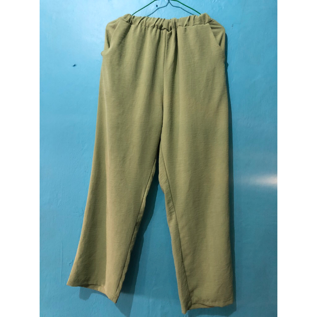 PRELOVED Celana Scuba