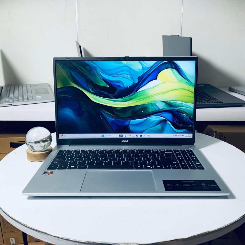 Laptop Acer Aspire Lite 15 | Processor Ryzen 7 5700U | 8GB | 512SSD