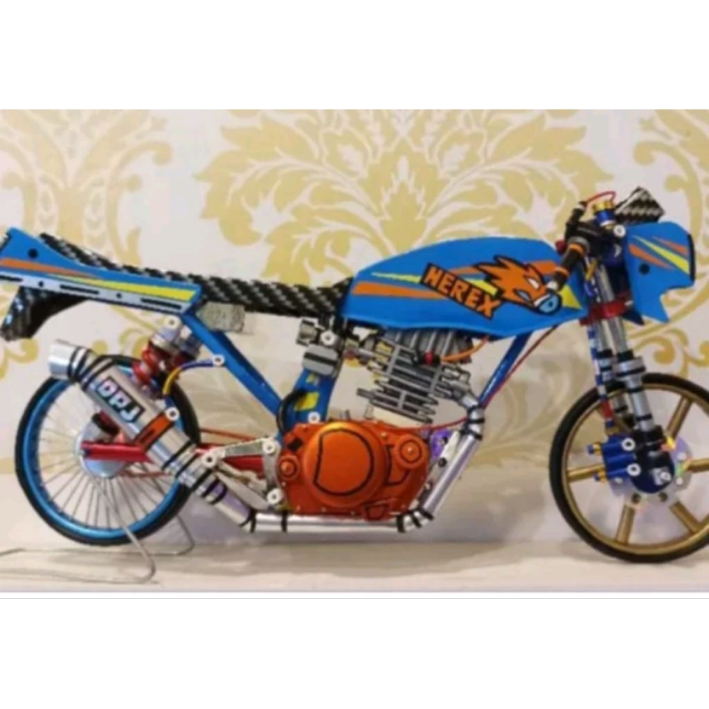 miniatur diecast motor surex honda gl pro scala1:16